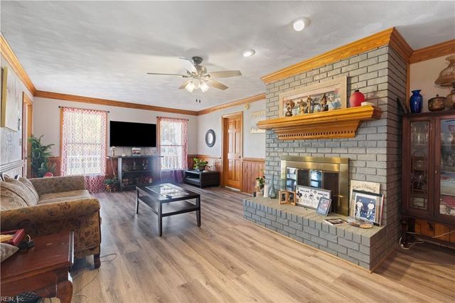 507 Vaughans LN, Franklin, VA 23851