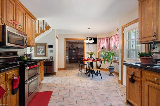 507 Vaughans LN, Franklin, VA 23851