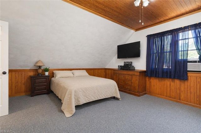 507 Vaughans LN, Franklin, VA 23851