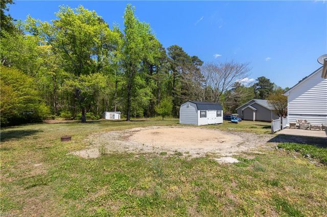 507 Vaughans LN, Franklin, VA 23851