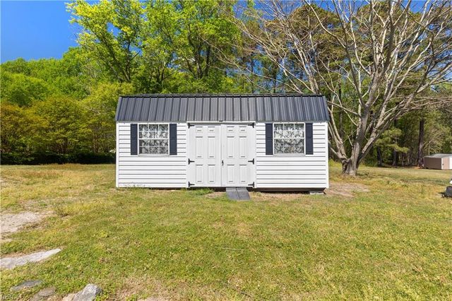 507 Vaughans LN, Franklin, VA 23851