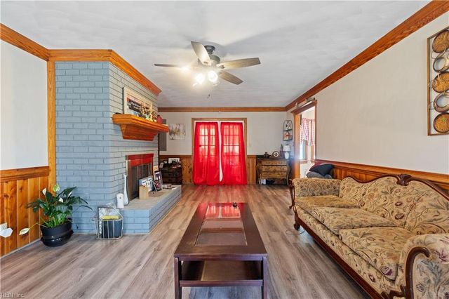 507 Vaughans LN, Franklin, VA 23851