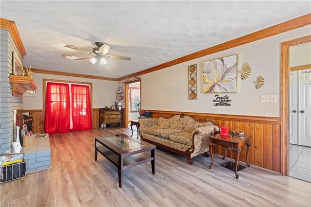 507 Vaughans LN, Franklin, VA 23851