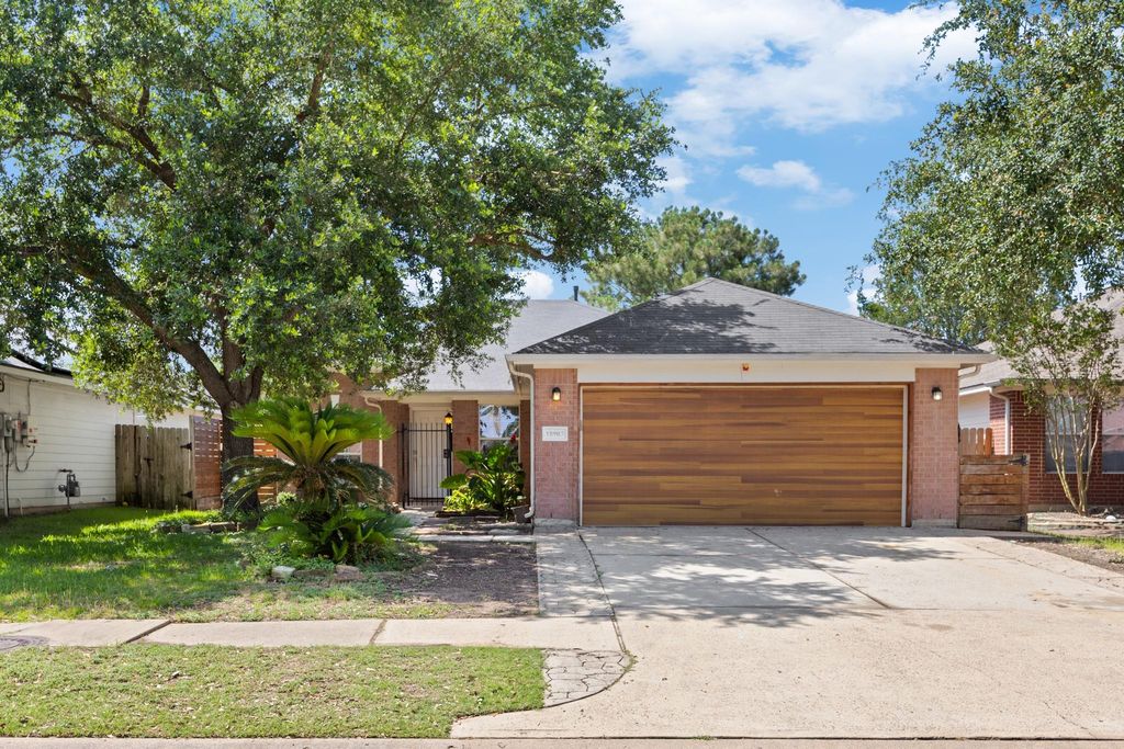 18903 S Wimbledon Drive, Katy, TX 77449