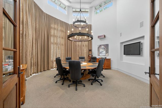 16023 Via Shavano, San Antonio, TX 78249