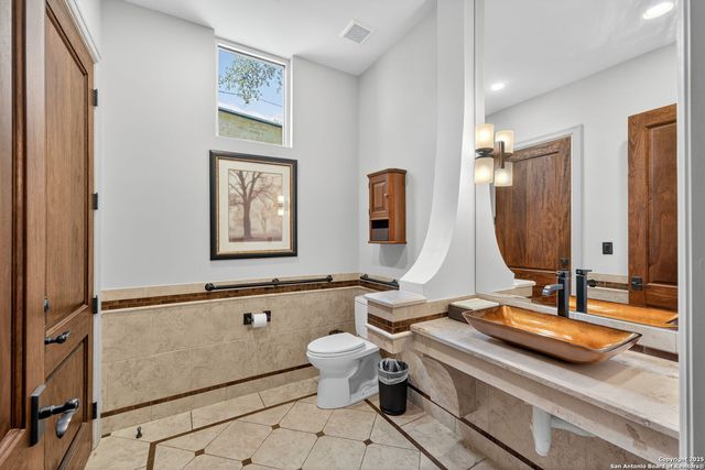 16023 Via Shavano, San Antonio, TX 78249