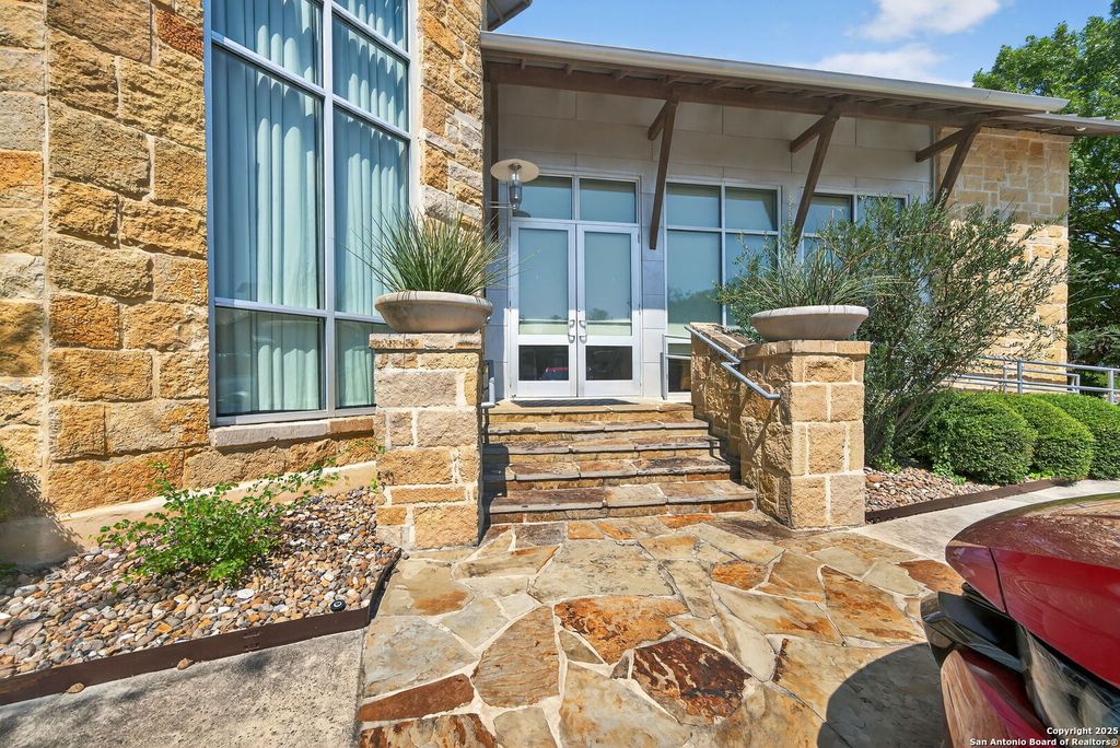 16023 Via Shavano, San Antonio, TX 78249