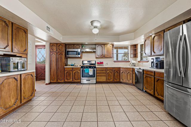 15040 FERGUSON Drive, El Paso, TX 79938