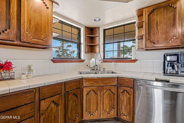 15040 FERGUSON Drive, El Paso, TX 79938