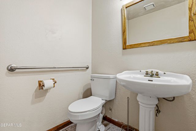 15040 FERGUSON Drive, El Paso, TX 79938