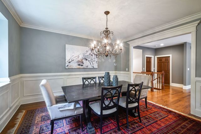 605 Thornwood Drive, Naperville, IL 60540