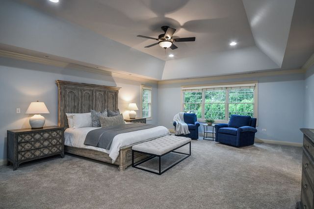 605 Thornwood Drive, Naperville, IL 60540
