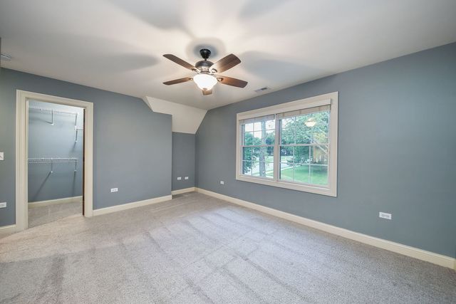 605 Thornwood Drive, Naperville, IL 60540