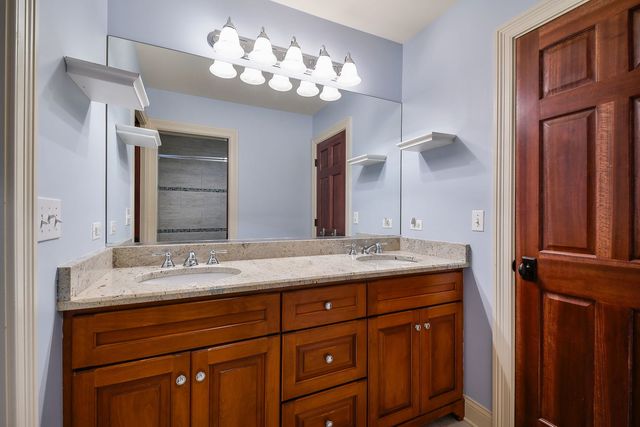 605 Thornwood Drive, Naperville, IL 60540
