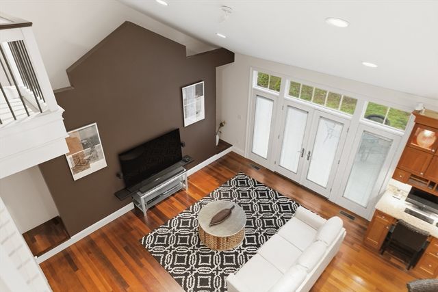 39 Adams St, Acton, MA 01720