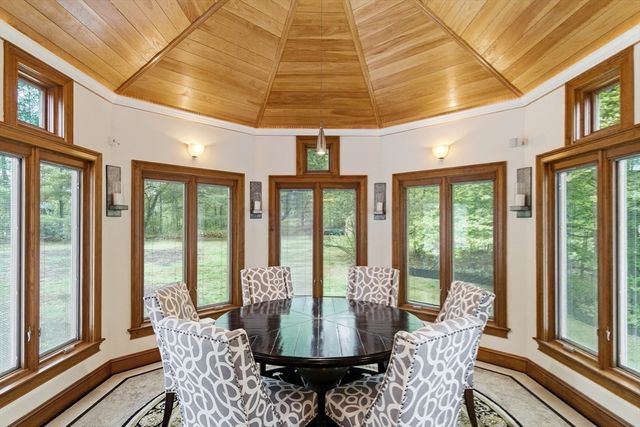 39 Adams St, Acton, MA 01720