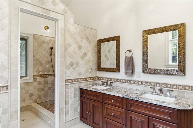 39 Adams St, Acton, MA 01720