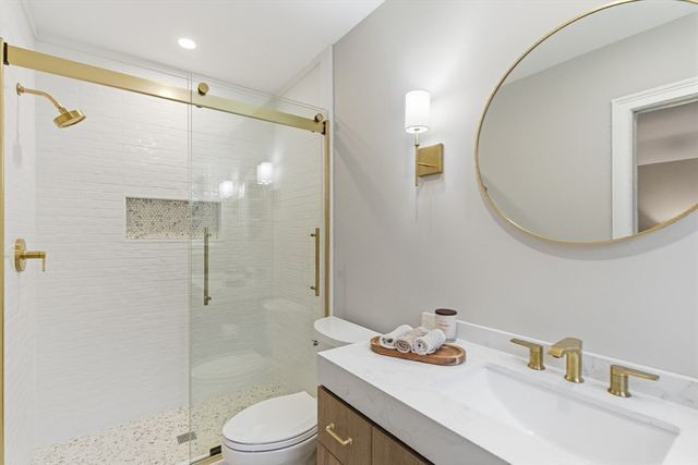 39 Adams St, Acton, MA 01720