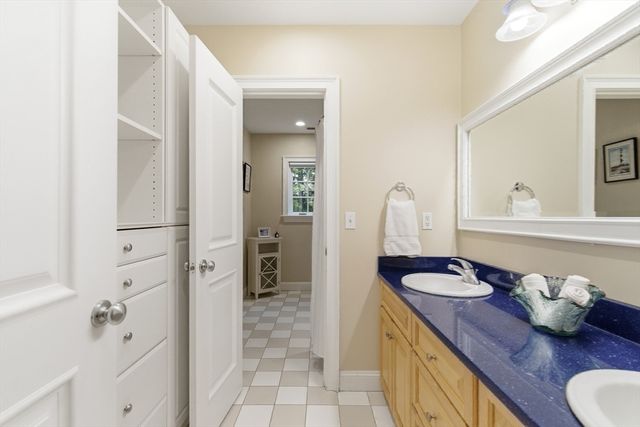 39 Adams St, Acton, MA 01720