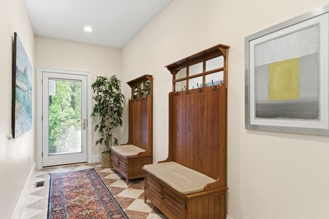 39 Adams St, Acton, MA 01720