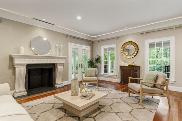 39 Adams St, Acton, MA 01720