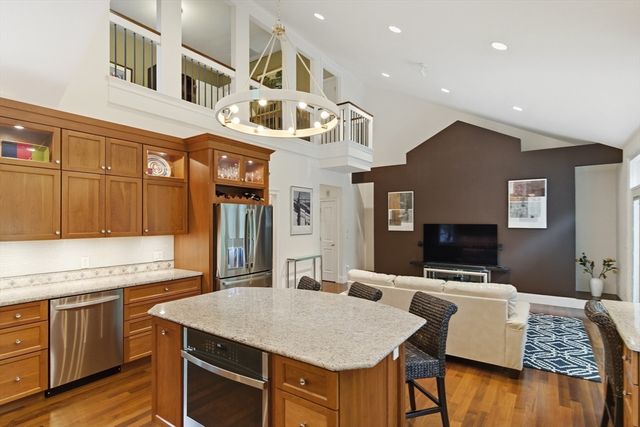 39 Adams St, Acton, MA 01720
