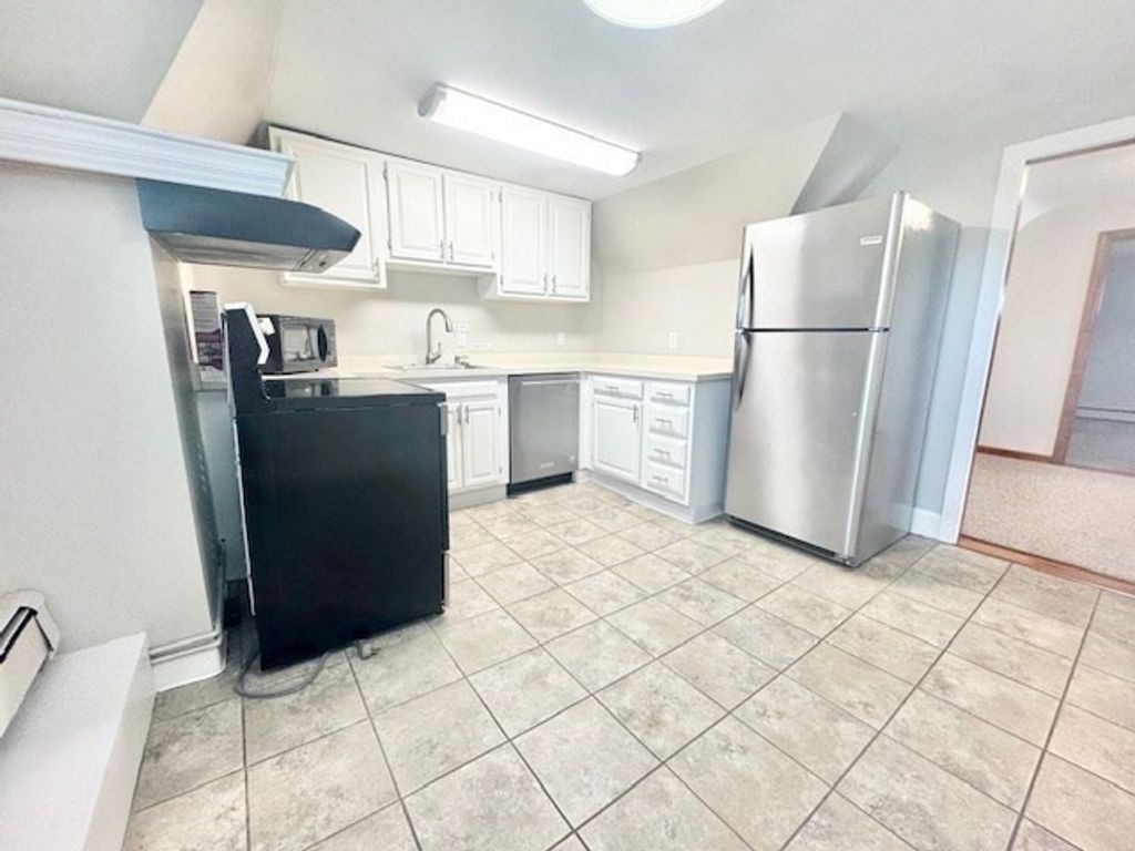 7 Berkmans 2, Worcester, MA 01602