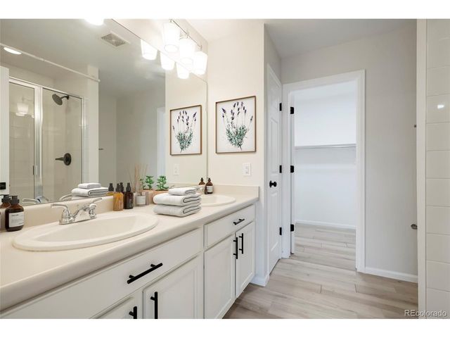 16249 E Elk Dr, Denver, CO 80239