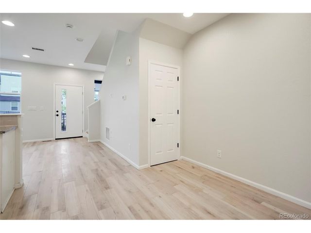 16249 E Elk Dr, Denver, CO 80239