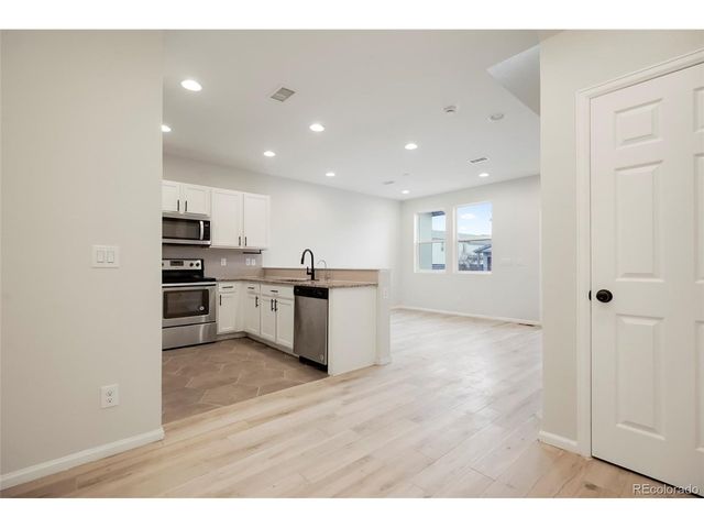 16249 E Elk Dr, Denver, CO 80239