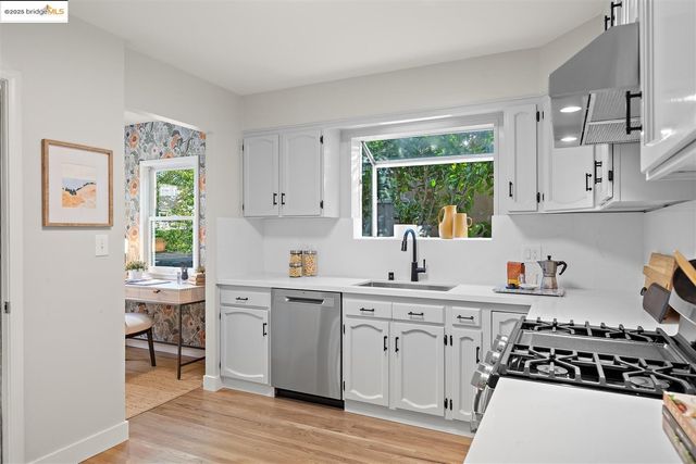2116 Woolsey St, Berkeley, CA 94705