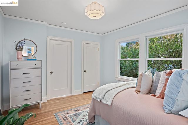 2116 Woolsey St, Berkeley, CA 94705