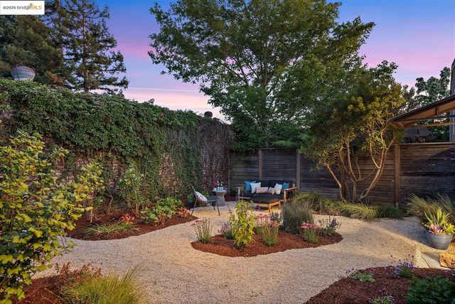 2116 Woolsey St, Berkeley, CA 94705