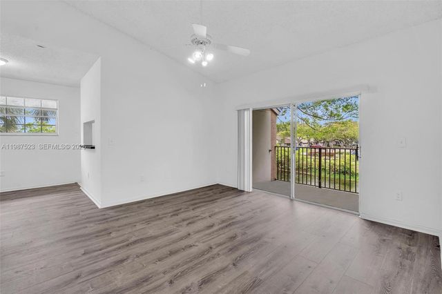 1701 NW 96th Ter 1C, Pembroke Pines, FL 33024