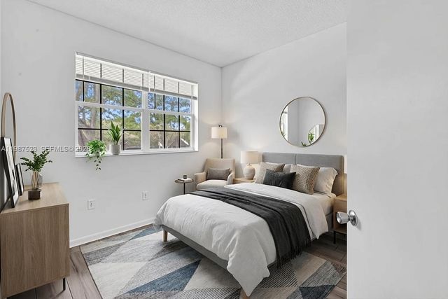 1701 NW 96th Ter 1C, Pembroke Pines, FL 33024