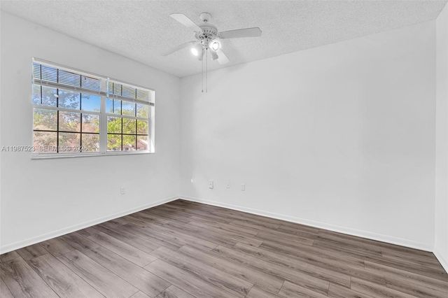 1701 NW 96th Ter 1C, Pembroke Pines, FL 33024