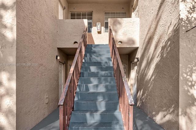 1701 NW 96th Ter 1C, Pembroke Pines, FL 33024