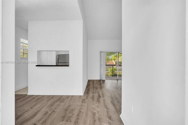 1701 NW 96th Ter 1C, Pembroke Pines, FL 33024