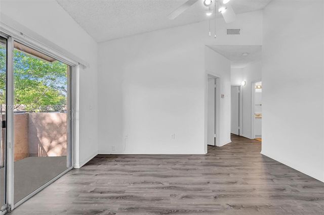 1701 NW 96th Ter 1C, Pembroke Pines, FL 33024