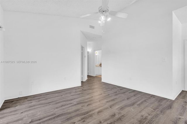 1701 NW 96th Ter 1C, Pembroke Pines, FL 33024