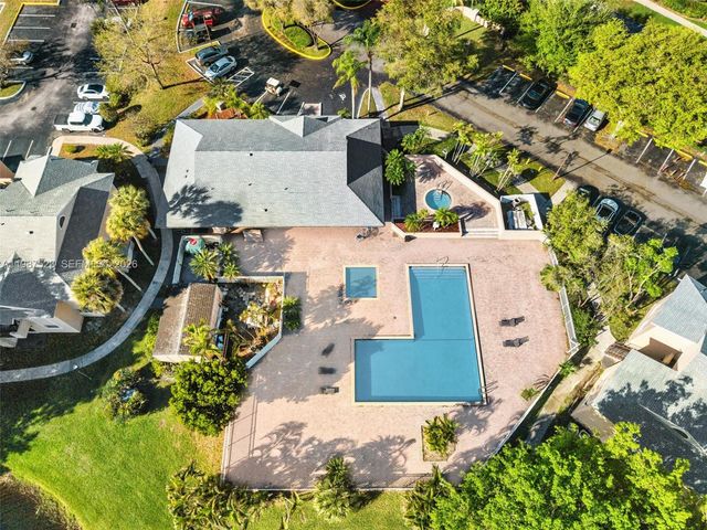 1701 NW 96th Ter 1C, Pembroke Pines, FL 33024