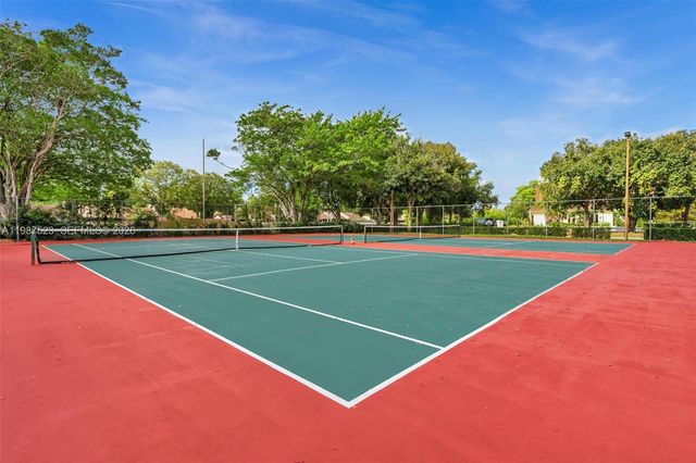 1701 NW 96th Ter 1C, Pembroke Pines, FL 33024