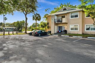 1701 NW 96th Ter 1C, Pembroke Pines, FL 33024