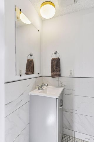 4453 Cedar Lake Road S, Saint Louis Park, MN 55416