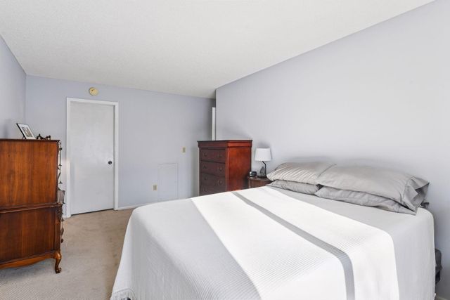 4453 Cedar Lake Road S, Saint Louis Park, MN 55416