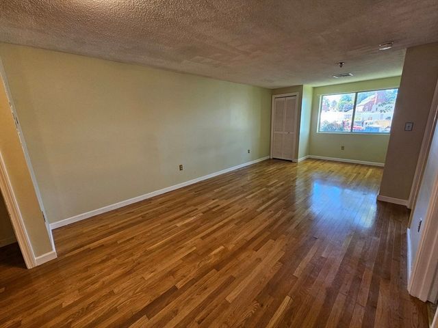 35 Prospect Street 215, Woburn, MA 01801
