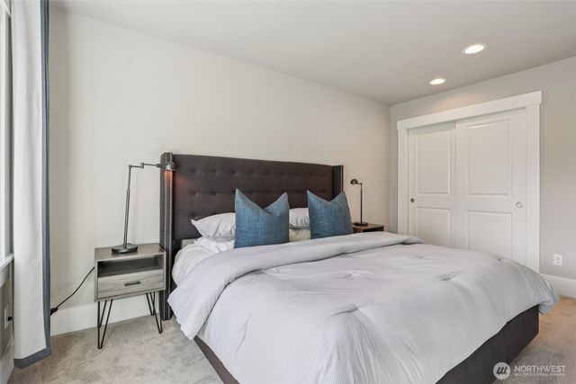 4991 229th Avenue SE, Issaquah, WA 98029