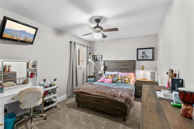 489 Schneider ST, Giddings, TX 78942