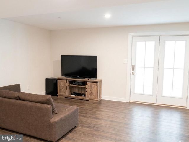 711 CANAL TOWN ST, Brunswick, MD 21716