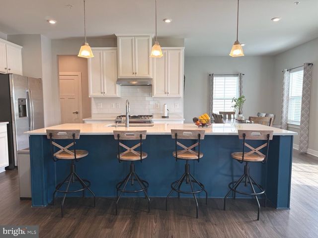 711 CANAL TOWN ST, Brunswick, MD 21716